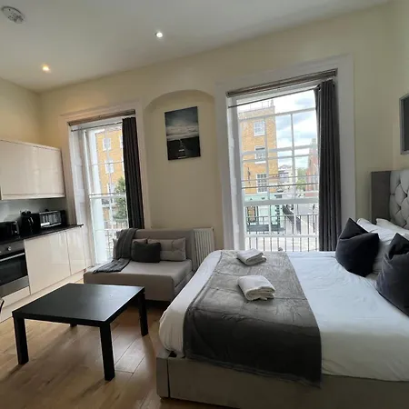 Gloucester Place - Baker Street-3